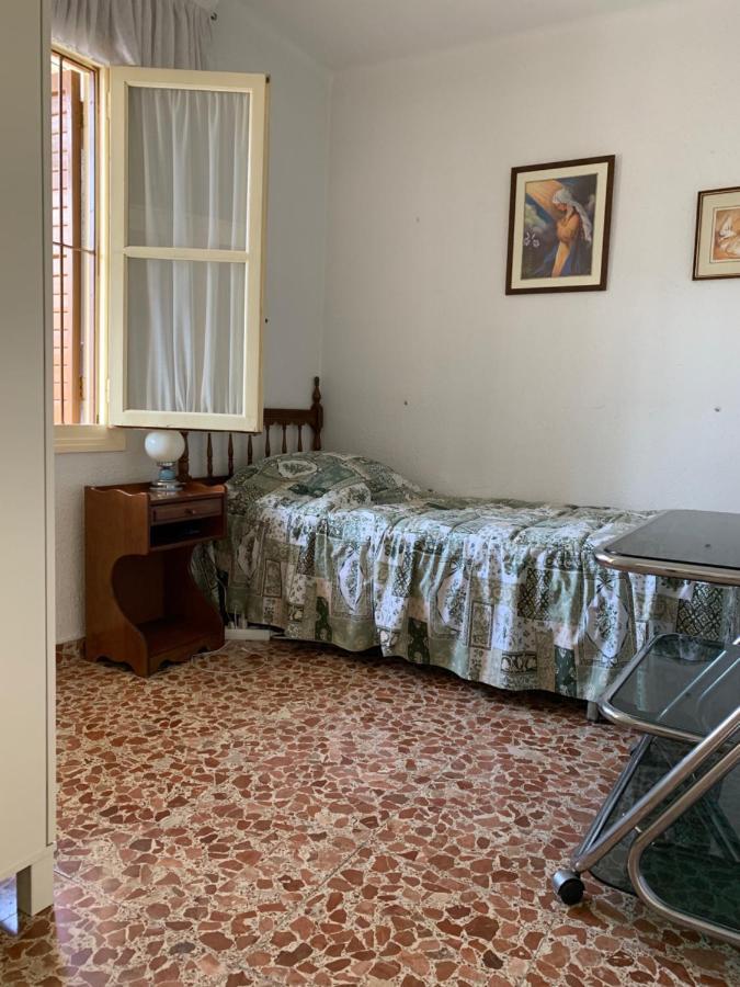 Apartments Plaza De Las Escuelas Аликанте Экстерьер фото
